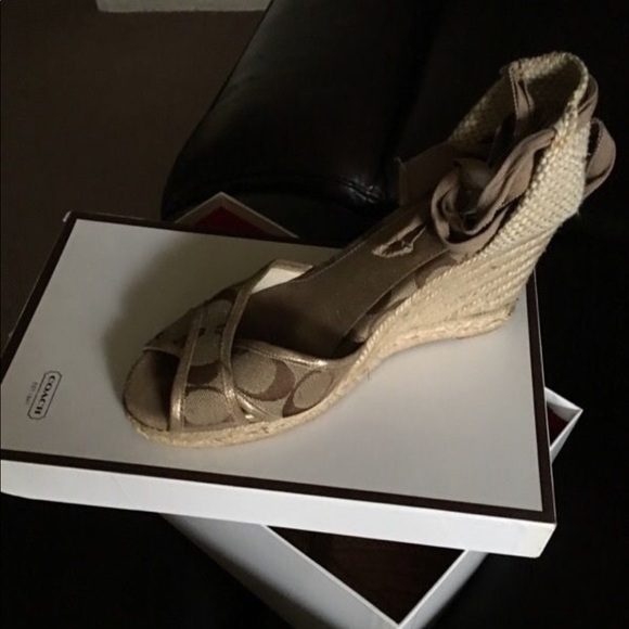 Coach wedges - Picture 1 of 2